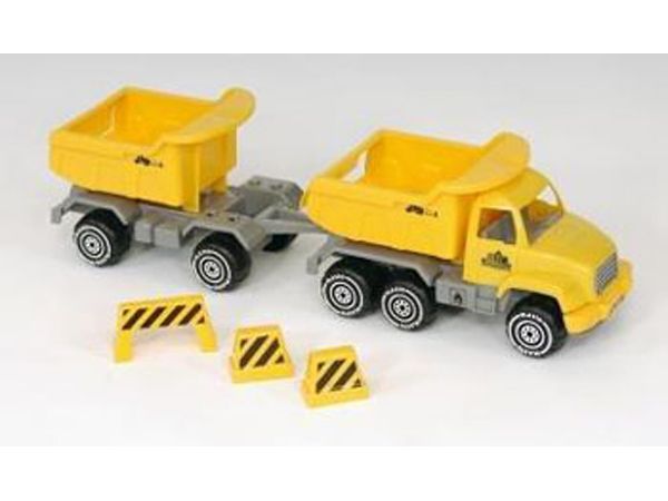Plasto kuorma-auto ja peräkärry