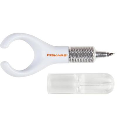 Fiskars, sormiveitsi pienellä terällä