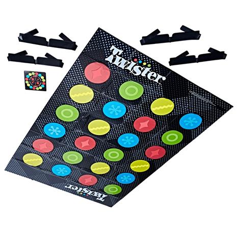 Blindfolded Twister, seurapeli
