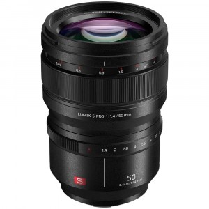 Panasonic Lumix S Pro 50mm f1.4 (S-X50), objektiivi