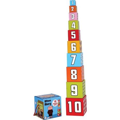 Alfons Åberg Stacking cubes
