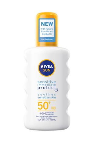 Nivea Protect & Sensitive Soothing Spray SPF50+ - 200 ml