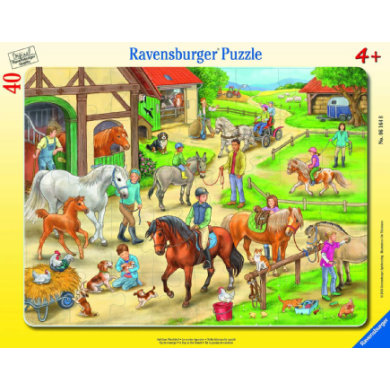 Ravensburger Runko-palapeli, 40 kappaletta - Hevostilalla