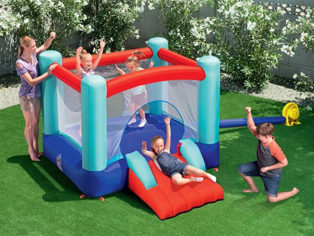 Bestway Spring N' Slide Park pomppulinna