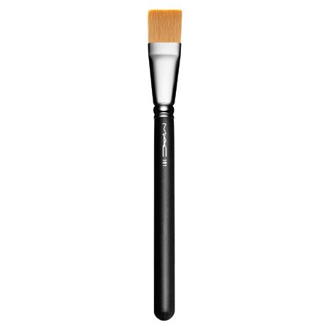 MAC 191 Square Foundation Brush -meikkivoidesivellin
