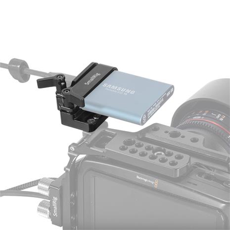 SmallRig 2245B kiinnike Samsung T5 SSD-kovalevylle