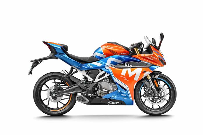 CFMoto 300SR, moottoripyörä