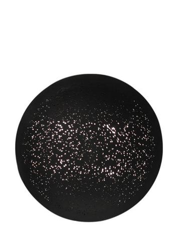 By Rydéns Colby, seinävalaisin 70 cm