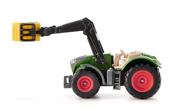 SIKU Fendt With Bale Grabber