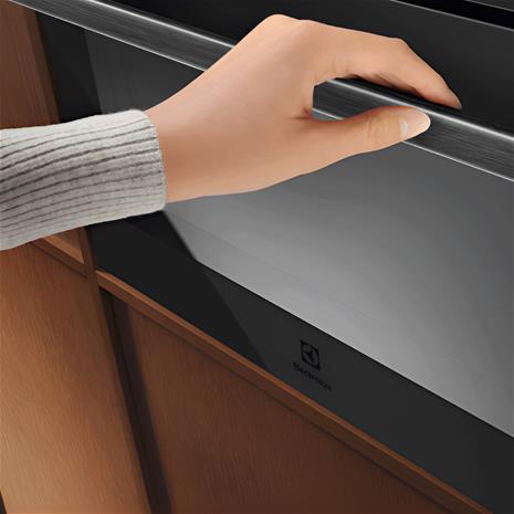 Electrolux MealAssist 700 EVM9E2XT, mikroaaltouuni