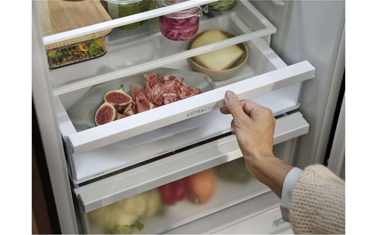 Electrolux LNT7MC32W, jääkaappipakastin