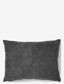 compliments Wille 45X60 Cm Home Textiles Cushions & Blankets Cushions Red Compliments