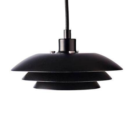 Dyberg Larsen DL20 -riippuvalo, Ø 20 cm, musta