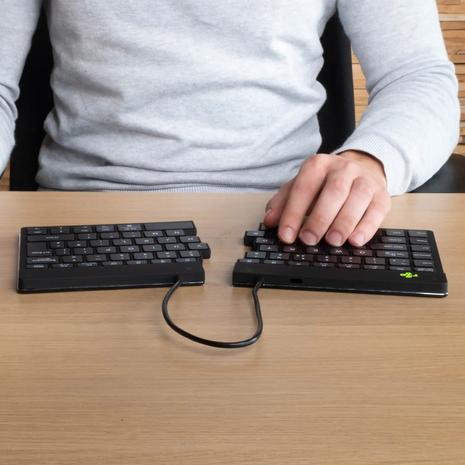 R-Go Split Break Ergonomic Keyboard, QWERTY (Nordic), Wireless - Black