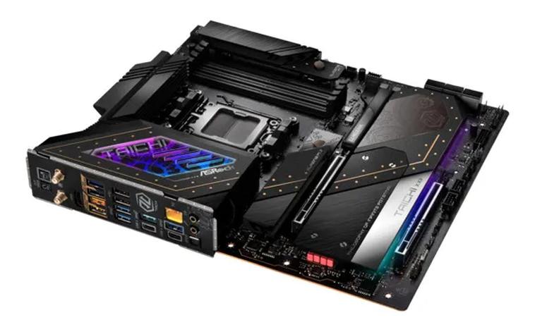 ASRock X870E TAICHI AM5 -E-ATX-emolevy
