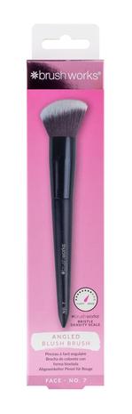 Brushworks Angled Blush Brush poskipunasivellin