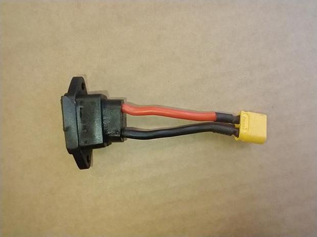 Kruiser: Akun virtaliitin XT90 – kuva 4/4