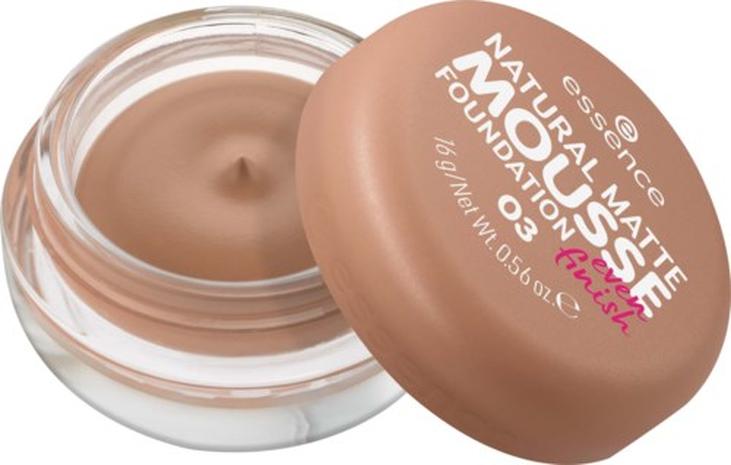 essence Natural Matte Mousse Foundation 03