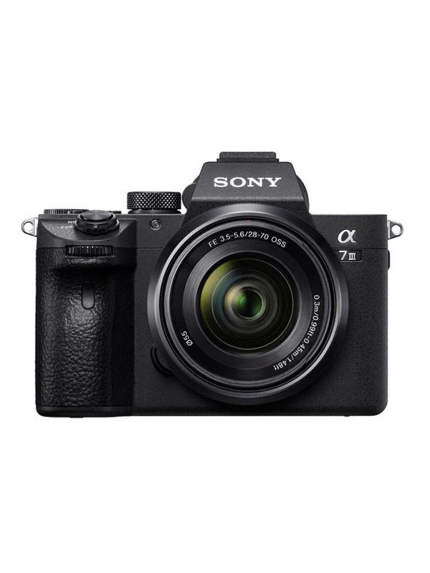 Sony A7 III -järjestelmäkamera + 28 - 70 mm OSS