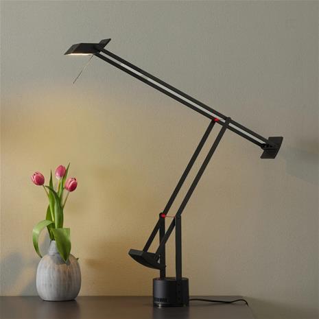 Artemide Scandinavia Tizio Table Lamp, Black