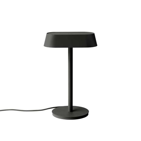 Muuto Linear pöytävalaisin Black