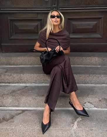 Nelly - Musta - Thin V-Shape Slingback