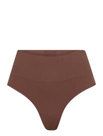 Spanx Spanxshapeâ„¢ Extraordinary Thong Stringit Alusvaatteet Brown Spanx