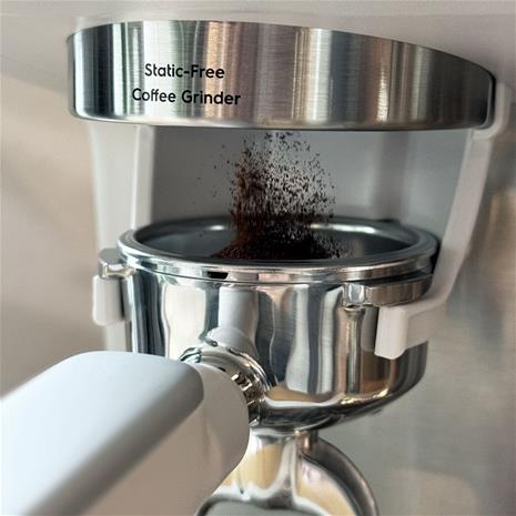 Electrolux E8EC1-8SW 800, espressokeitin – kuva 3/6