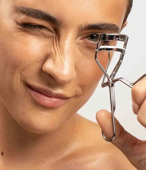 Ere Perez Spectacular Eyelash Curler – kuva 5/8