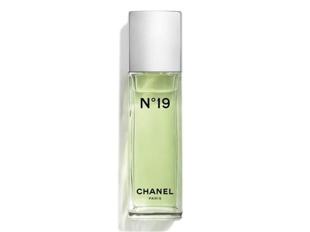 Chanel N°19