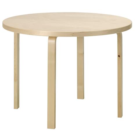 Artek 90a-pöytä