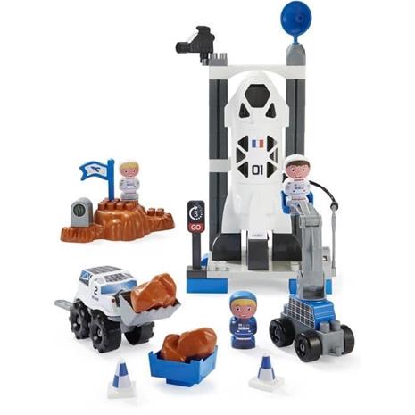 Rumstation m/figurer