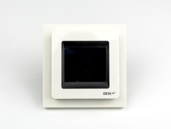 DEVIreg Touch älytermostaatti kosketusnäytöllä