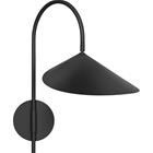 Ferm Living Arum kääntyvä seinälamppu kiinteä asennus Musta