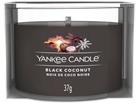 Yankee Candle Votive kynttilä lasissa Musta kookos 37 g