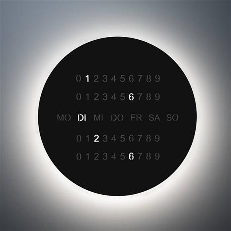 LED-seinävalaisin BLADE O'CLOCK, musta, Ø 59 cm Metallinen seinäkello