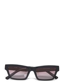 Pilgrim Ashlyn Sunglasses Black - Black - ONE SIZE