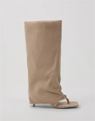 Nelly - Beige - Spring Thong Soft Boot