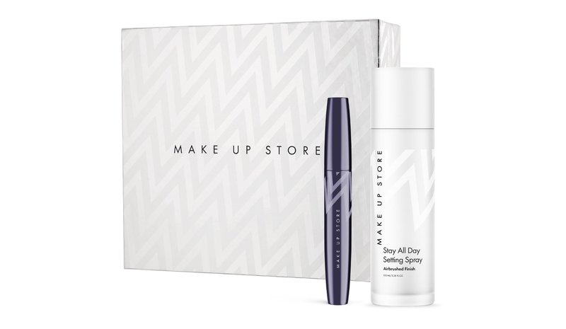 Make Up Store Stay Iconic Xmas Box