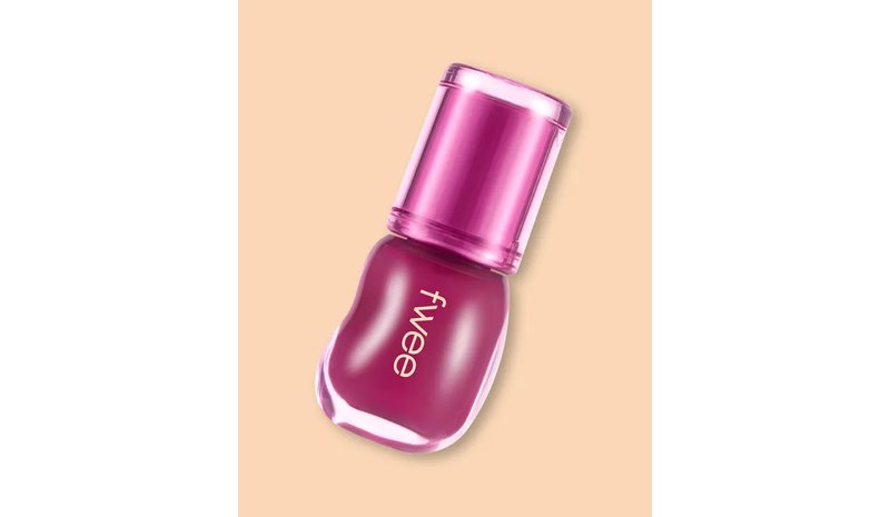 FWEE 3D Voluming Gloss - 5.3 g No.A05 Currant 30%