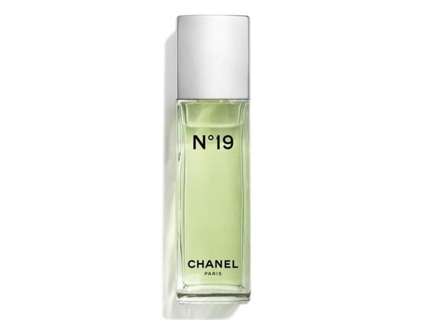 Chanel N°19