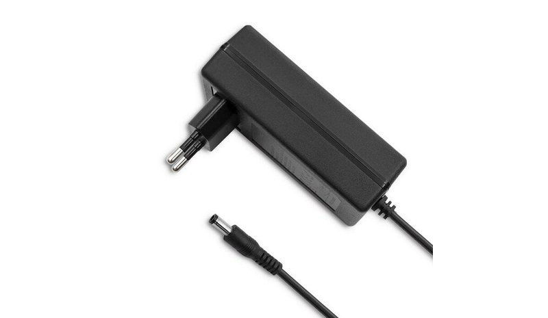 Virtalähde plug-in 20w 5v 4a 5.5*2.1 Qoltec