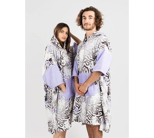 After Pro Model Surf Poncho maud lecar