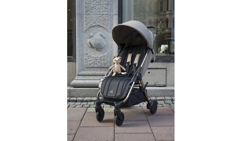 Elodie Details universaali istuintyyny Aviator Black
