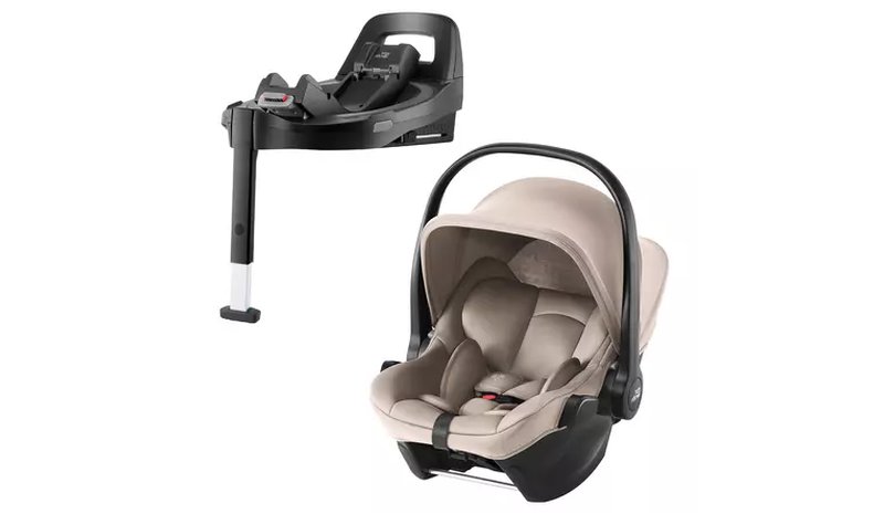 Britax Baby-Safe Core ja Vario Base(pkt)