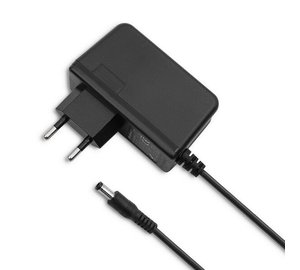 Virtalähde plug-in 15w 5v 3a 5.5*2.5 Qoltec