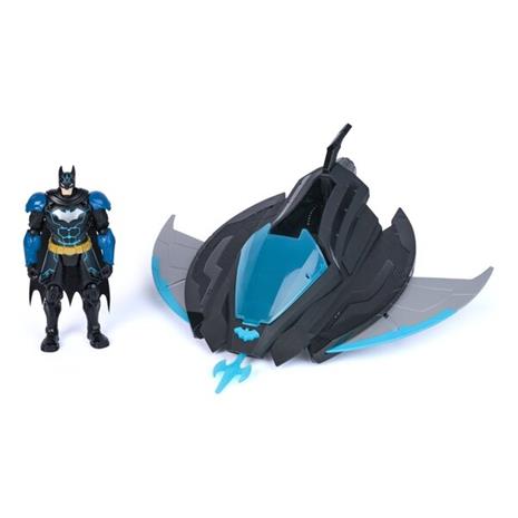 Batman Ninja Strike Batwing ja Batman-hahmo