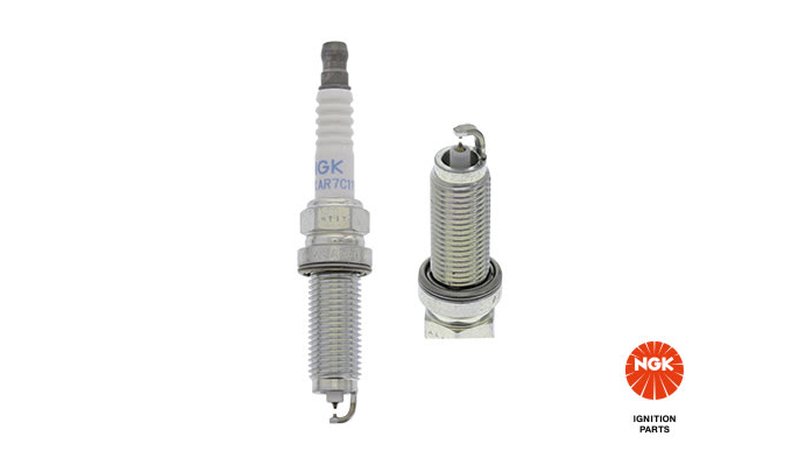 NGK 90137 Sytytystulppa DILZKAR7C11S