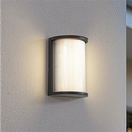 Lindby LED-ulkoseinävalaisin Calvik, musta, uurrettu, IP44