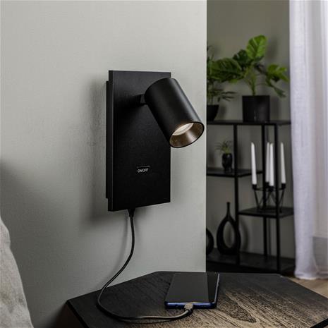 Arcchio Brinja -kohdevalo, USB-C-liitäntä, musta